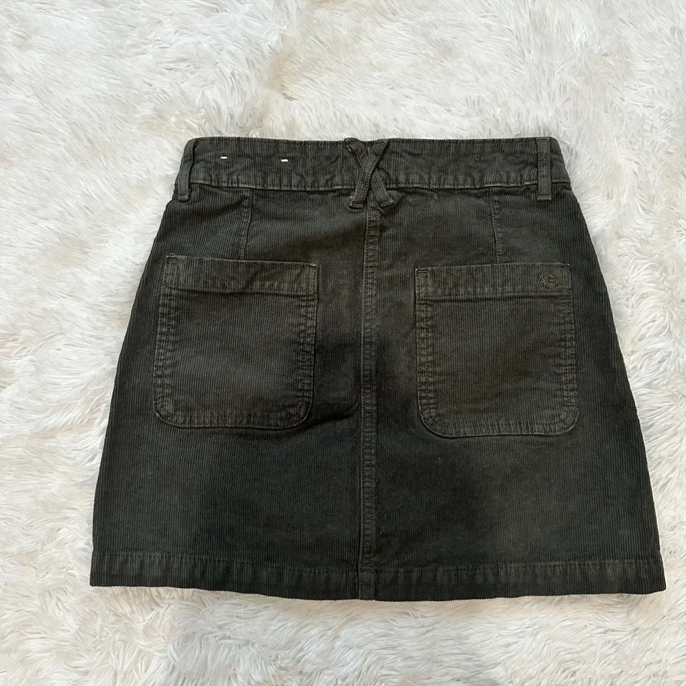 Size 00 dark green American Eagle skirt - Picture 3 of 5